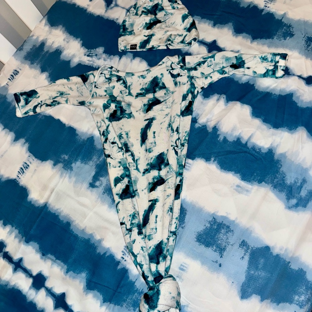 Milkmaid Goods Bamboo Knotted Gown w/ Hat